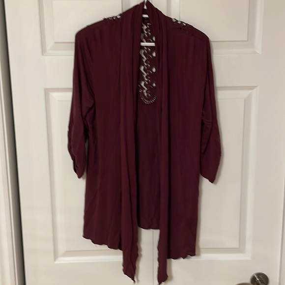 George 2 Piece Top - Picture 3 of 8